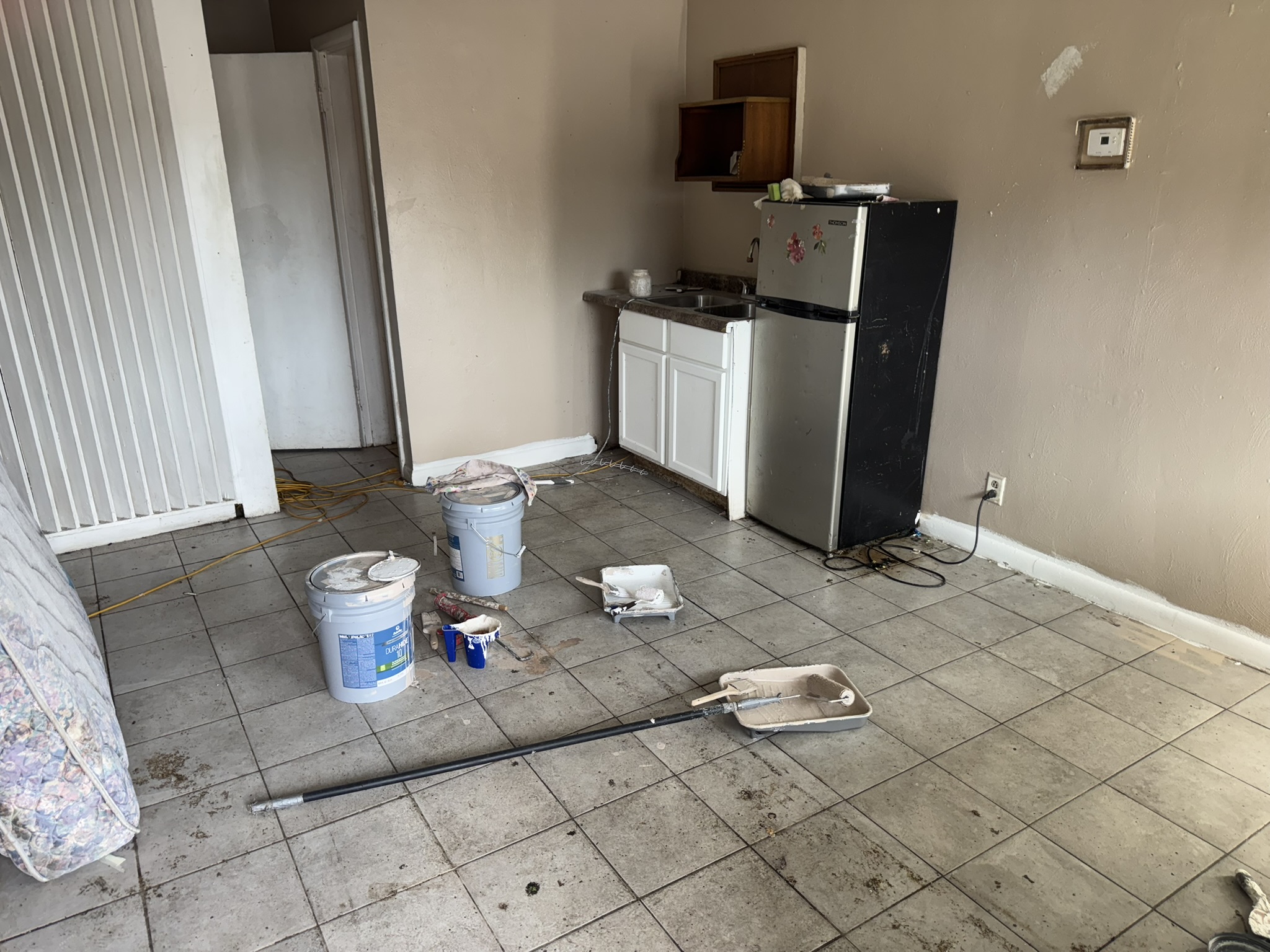 12-Typical Empty Room